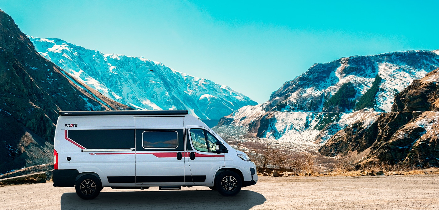 Vue extérieure d'un fourgon aménagé Pilote